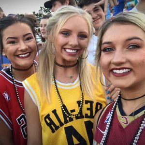 Meet your Posher, Neely